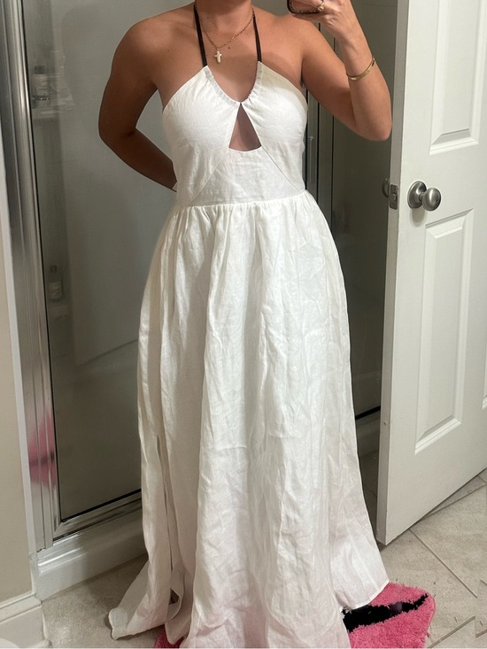 DISSH Dresses & Skirts - White linen Halter Maxi Dress with Keyhole Front